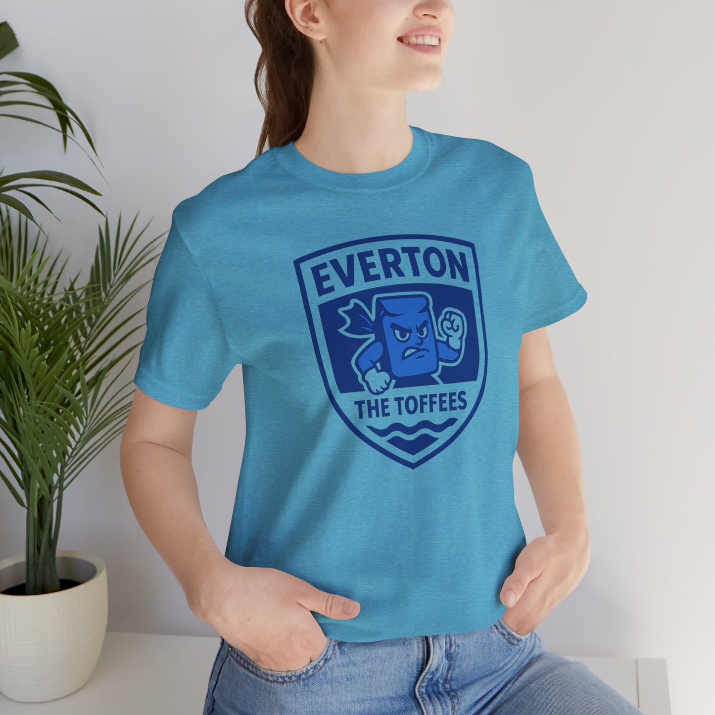 Everton 'The Toffees' Crest T-Shirt — Football Fan Tee