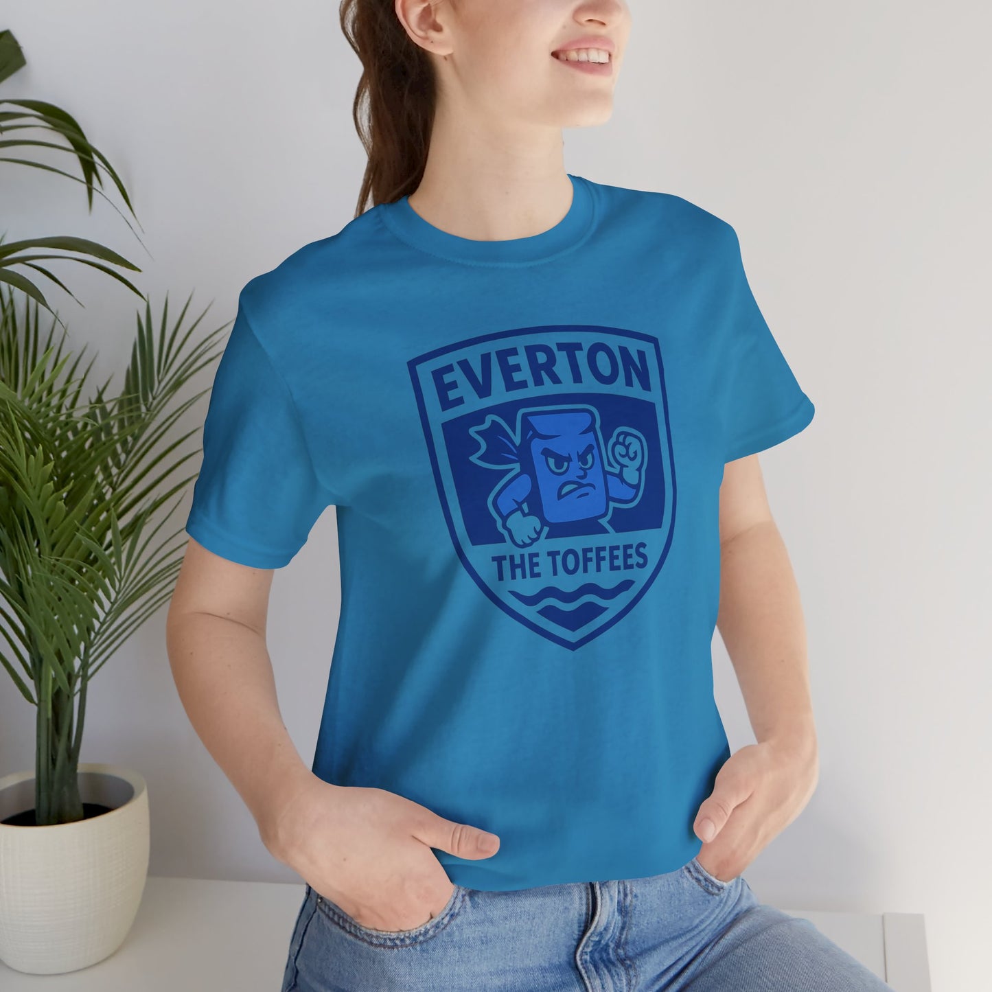 Everton 'The Toffees' Crest T-Shirt — Football Fan Tee